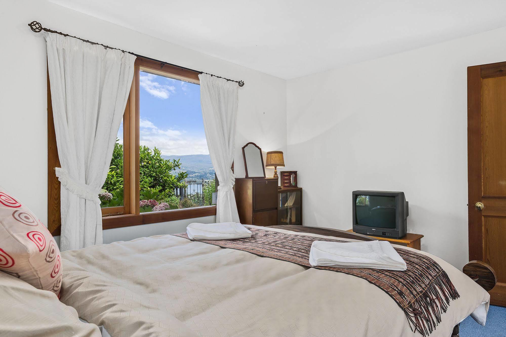 Brightwater Bed And Breakfast Tinderbox Bagian luar foto